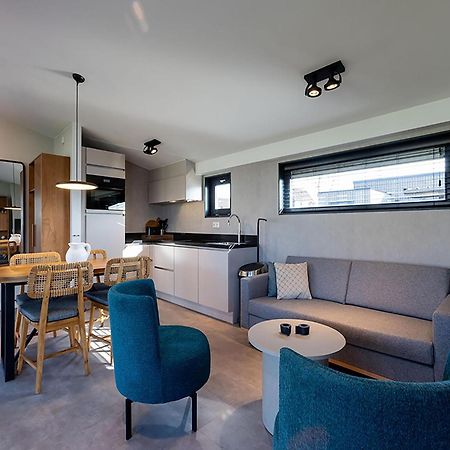Luxury Docklodge On The Water Delfstrahuizen Eksteriør bilde