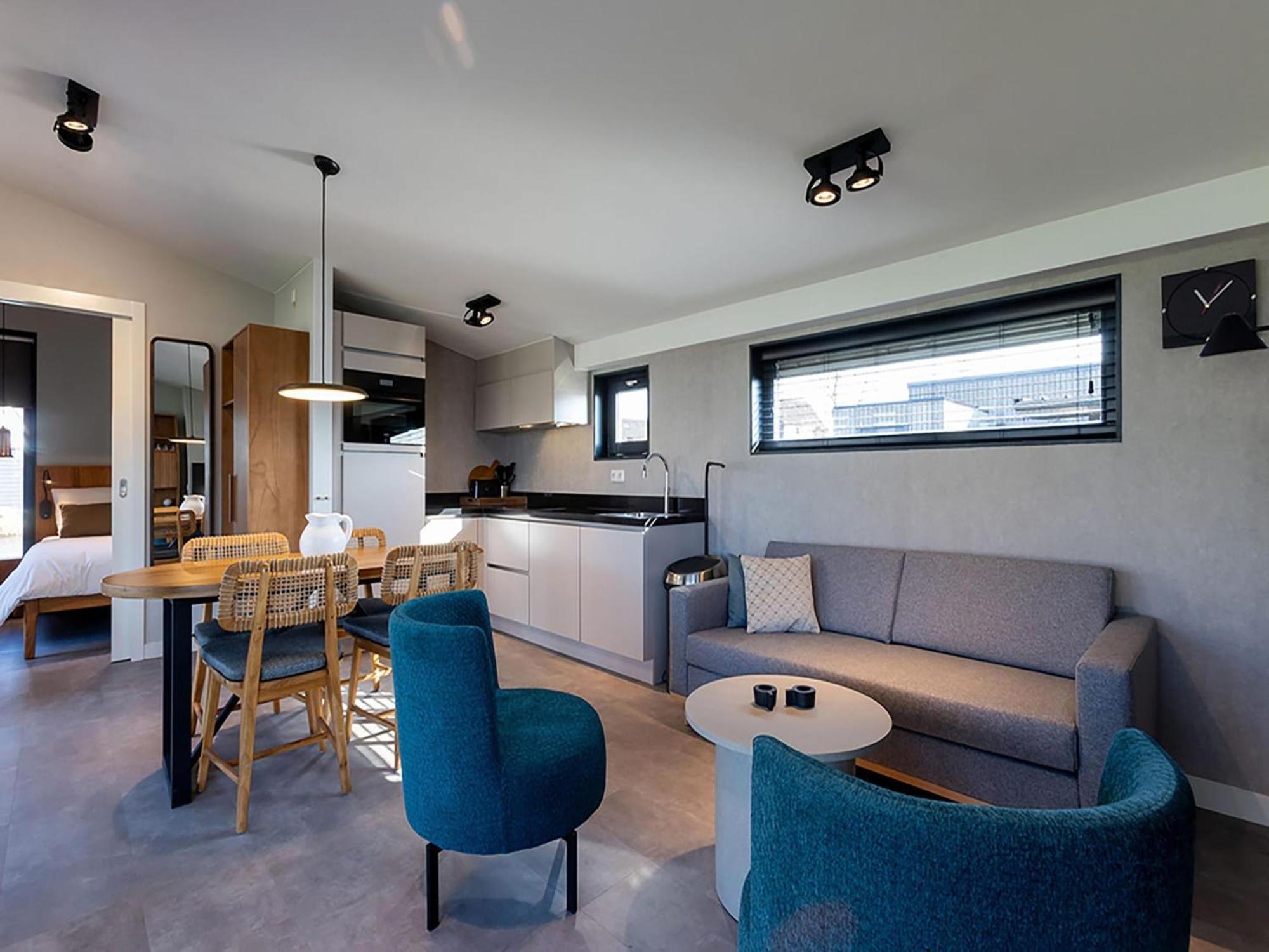 Luxury Docklodge On The Water Delfstrahuizen Eksteriør bilde