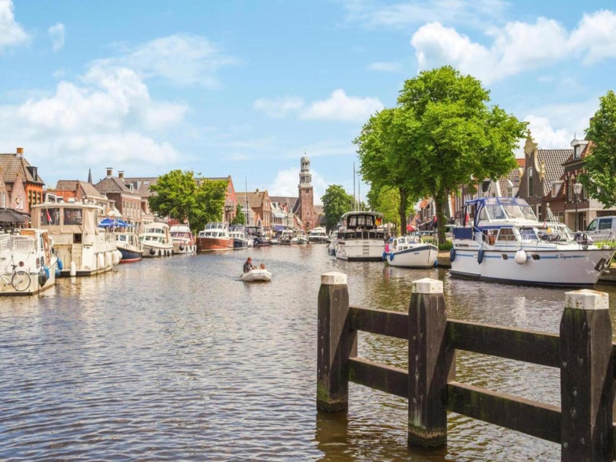 Luxury Docklodge On The Water Delfstrahuizen Eksteriør bilde